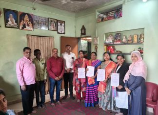 महाराष्ट्र राज्य पत्रकार संघ मुंबई शाखा केज संघाच्या महिला तालुकाध्यक्ष पदावर सौ.ज्योतीताई पाटील उपाध्यक्षपदी सौ.स्वातीताई कसबे तर सचिव पदावर सौ.वैशालीताई कराड यांची निवड !